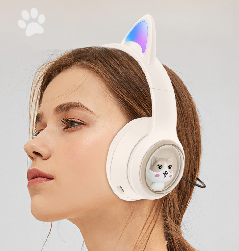 AKZ-01 Kinder Bluetooth Kopfhörer mit LED Katzenohren – 85dB, Cartoon Design, RGB, 18h Akku, kabellos & sicher (3–12 Jahre)
