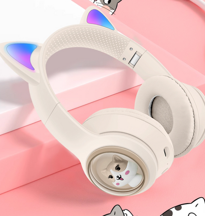 AKZ-01 Kinder Bluetooth Kopfhörer mit LED Katzenohren – 85dB, Cartoon Design, RGB, 18h Akku, kabellos & sicher (3–12 Jahre)